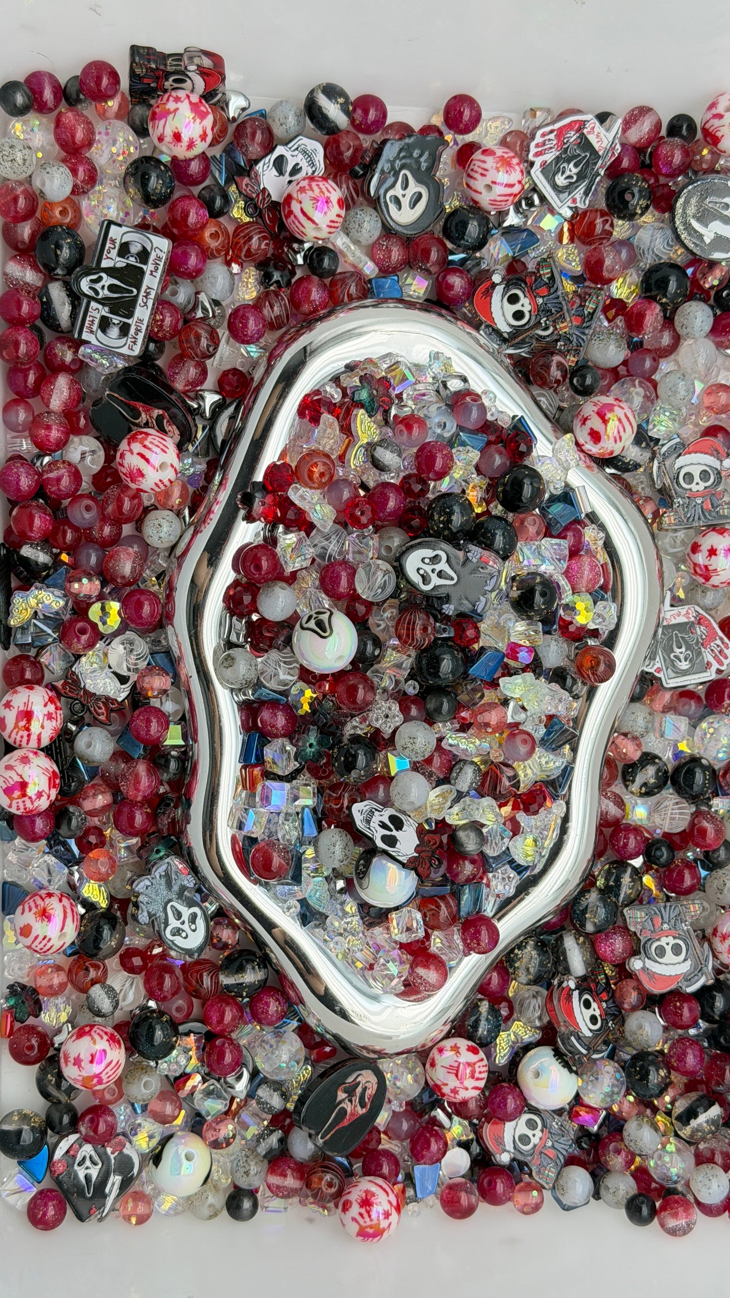 8.23 PHONE CHAIN MIX BEADS:death party
