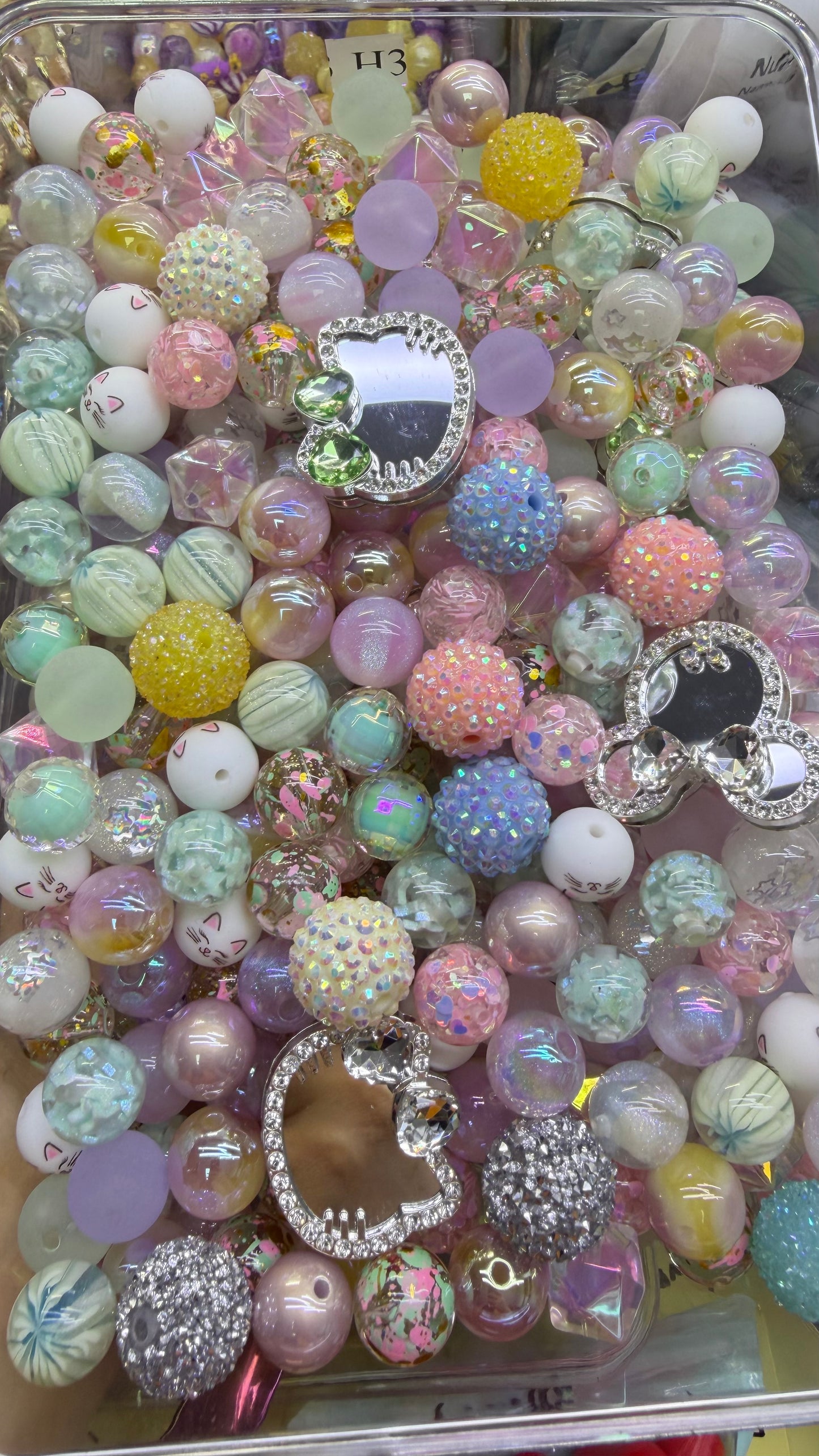 8.22 FANCY MIX BEADS:Y peerrrrfet