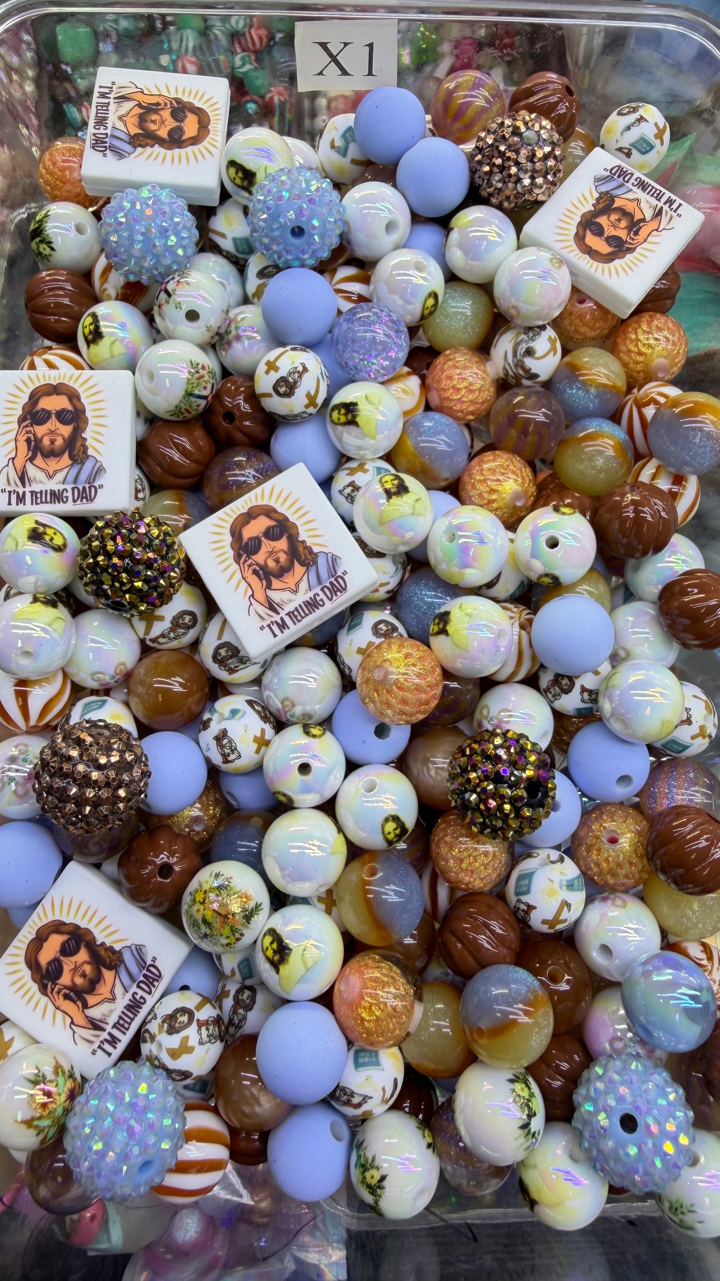 8.22 FOCAL MIX BEADS: H8 dad is the boss