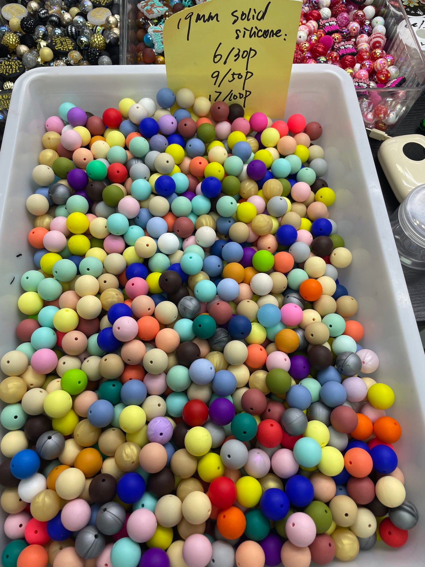popular silicion beads:12,15,19mm;round and hexagon